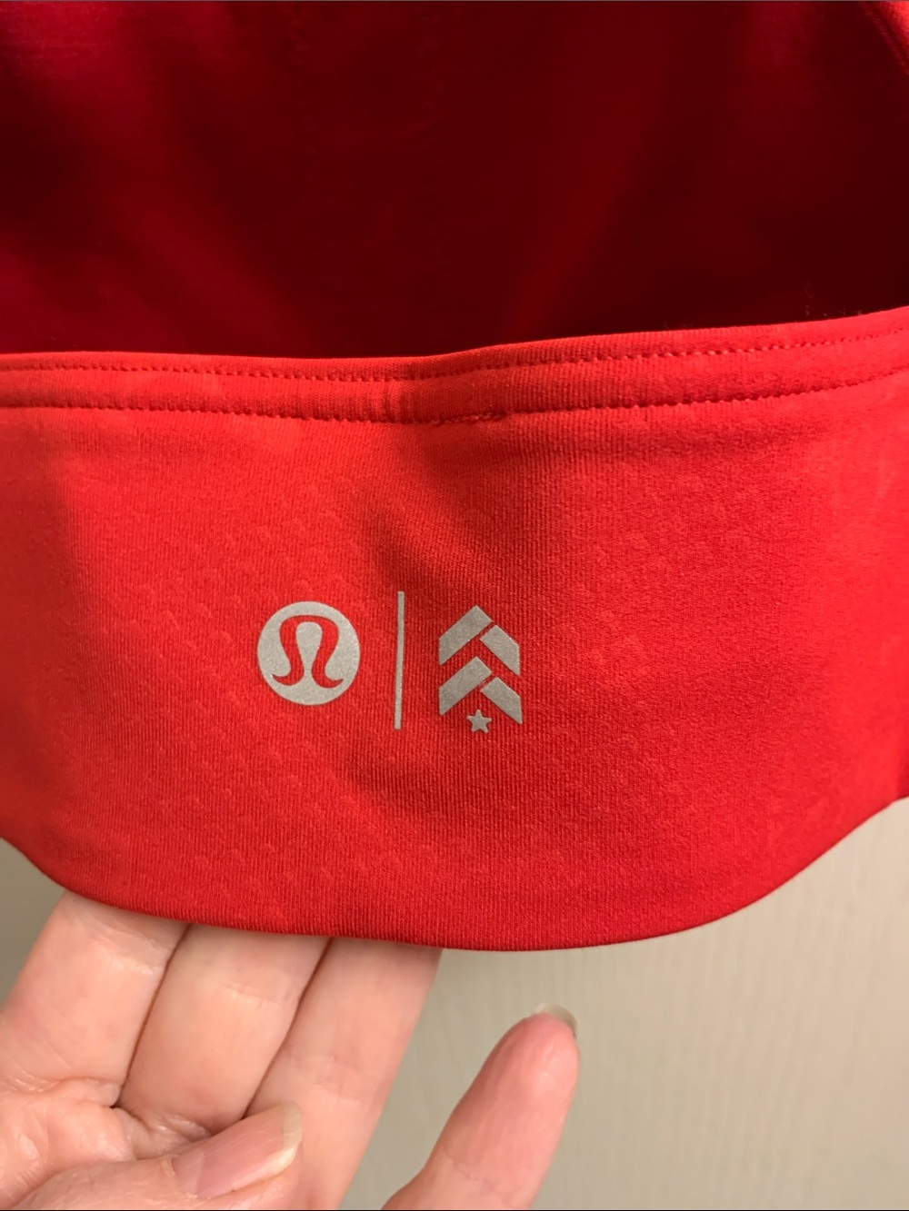 Lululemon Stronger As One Long Line Bra *Lululemon x Barrys Size 6 - Picture 6 of 8